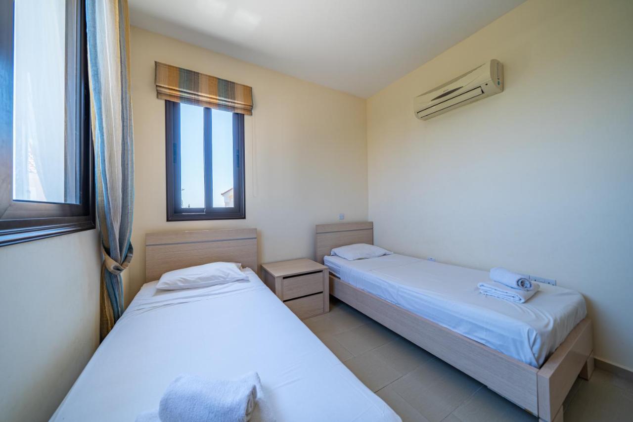 Kyklades Maisonette For 6 People Protaras Exterior foto